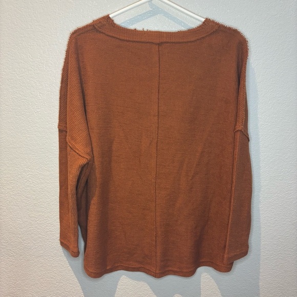 Excellent Condition Rust V-Neck Sweater - Picture 3 of 3